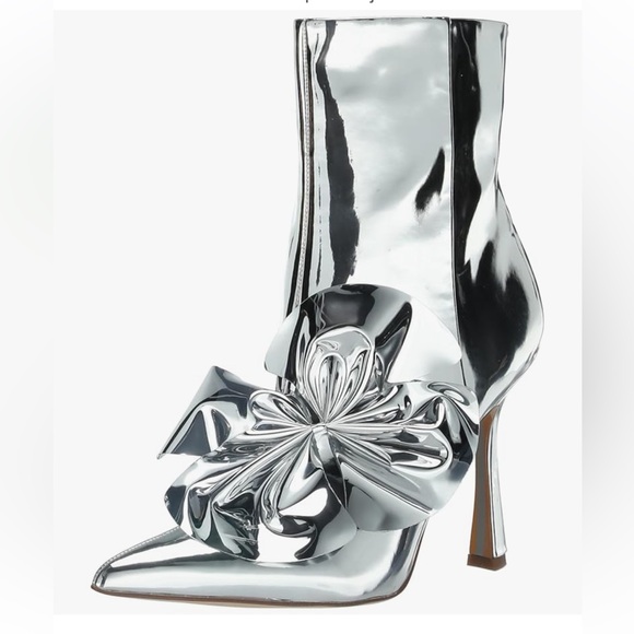 NIB Sam Edelman Esmae 2  silver flower detail shiny pointed toe bootie Size 6 - Picture 1 of 17